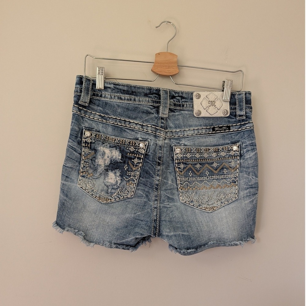 Miss Me High Rise Denim Shorts Embroidered Bling Y2K Southwestern Size 30